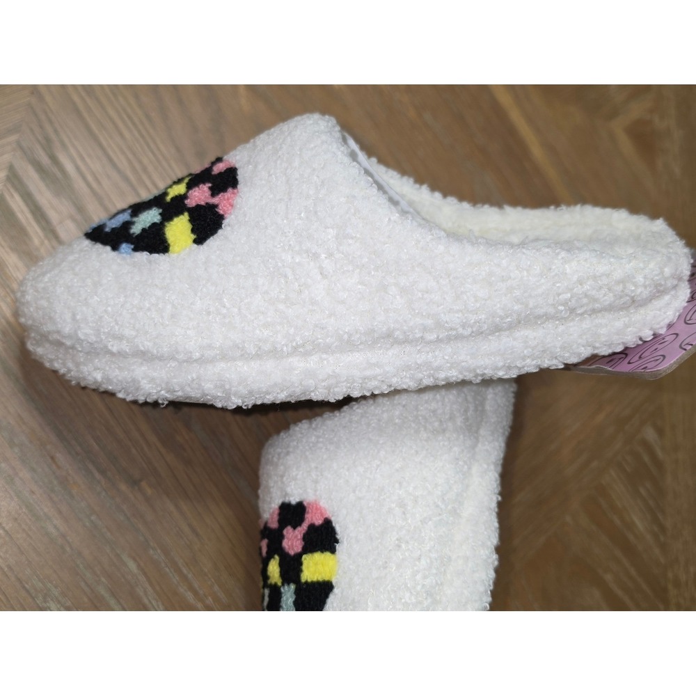 Joe Boxer Womens Ivory Faux Fur Heart Slippers SLF8001AJB Size Small 5-6 NWT - Picture 2 of 6